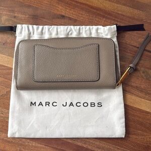 Marc Jacobs "Recruit Vertical" Leather Wallet